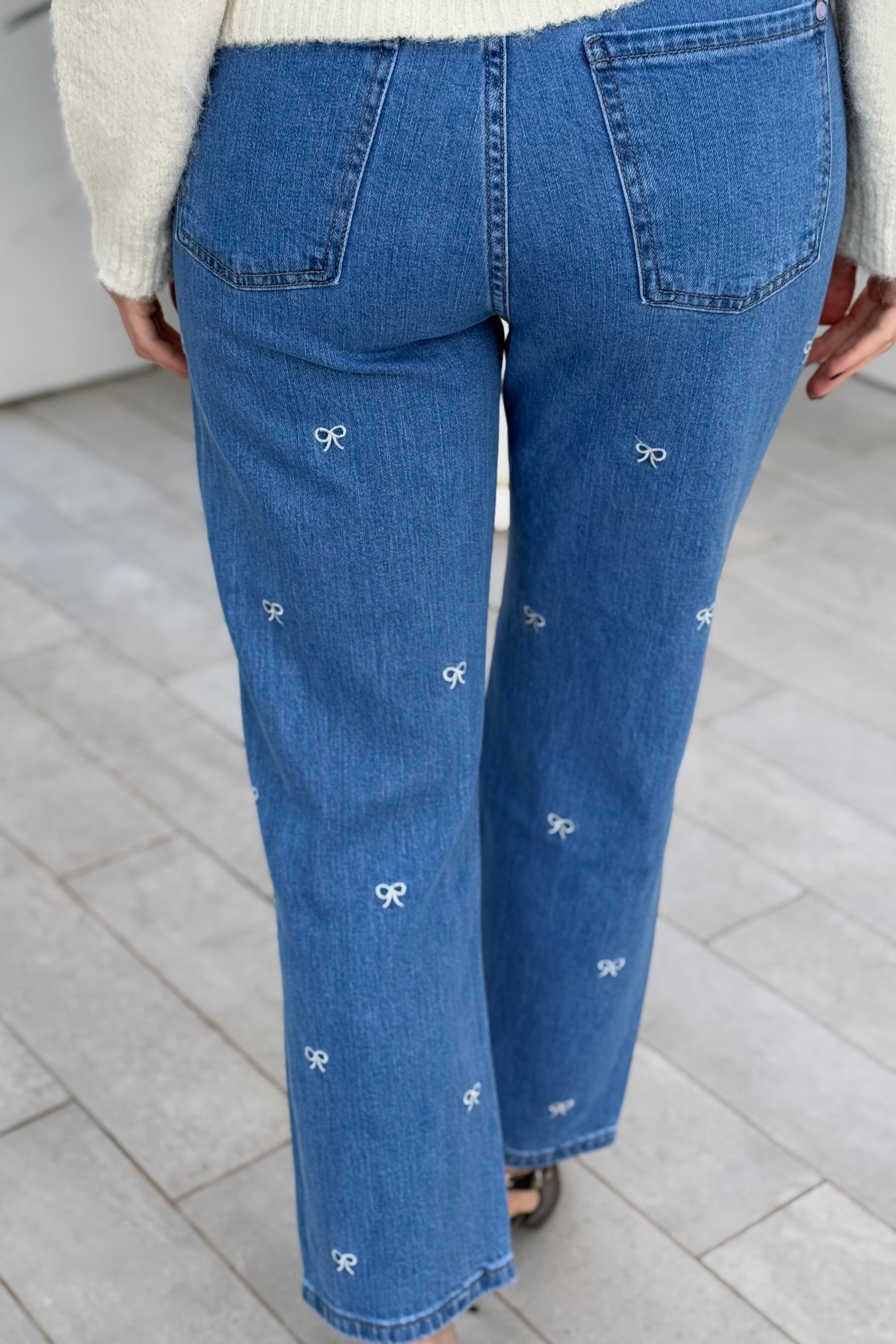 Denim flake