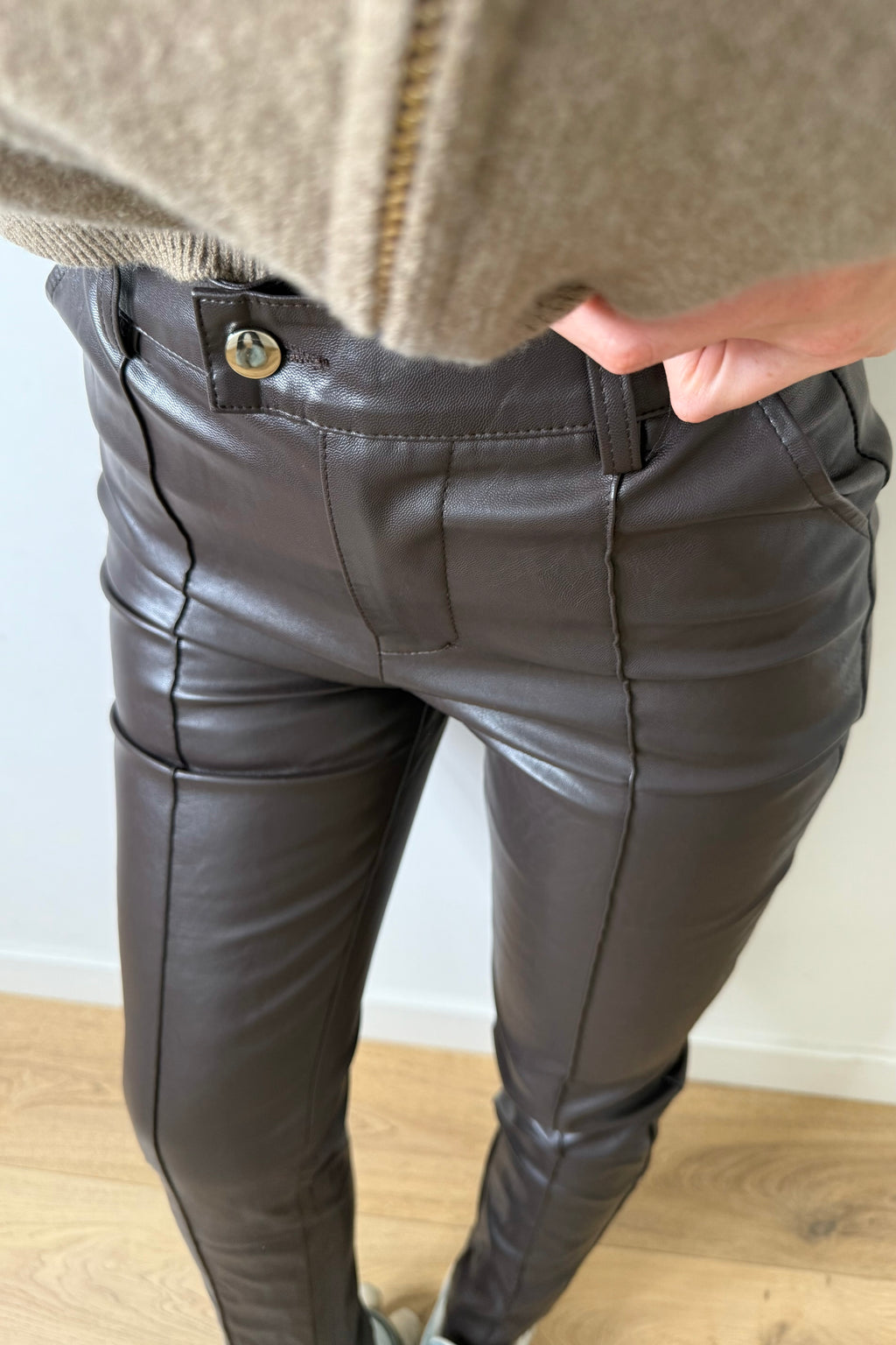 Pantalone wood