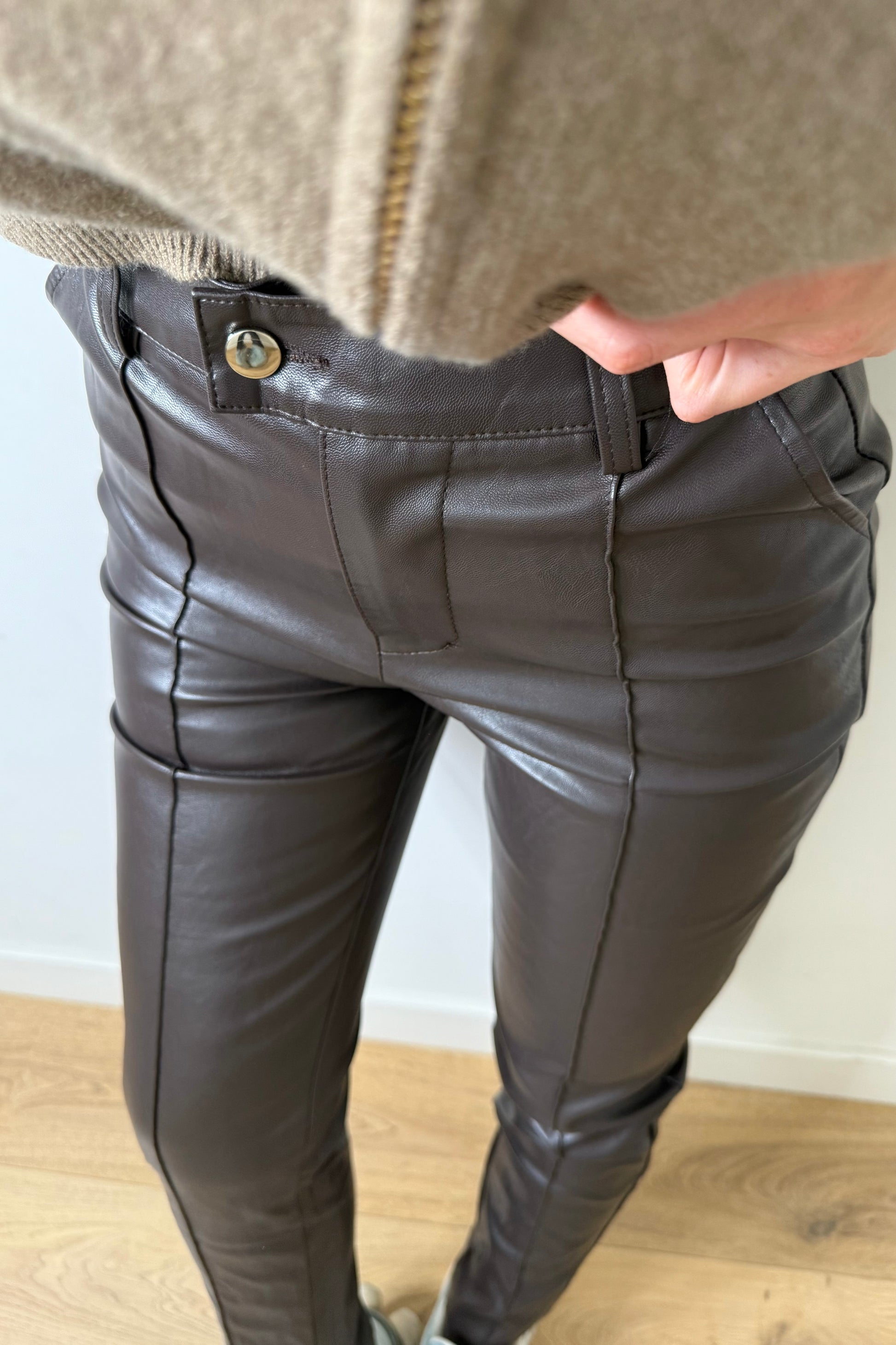 Pantalone wood