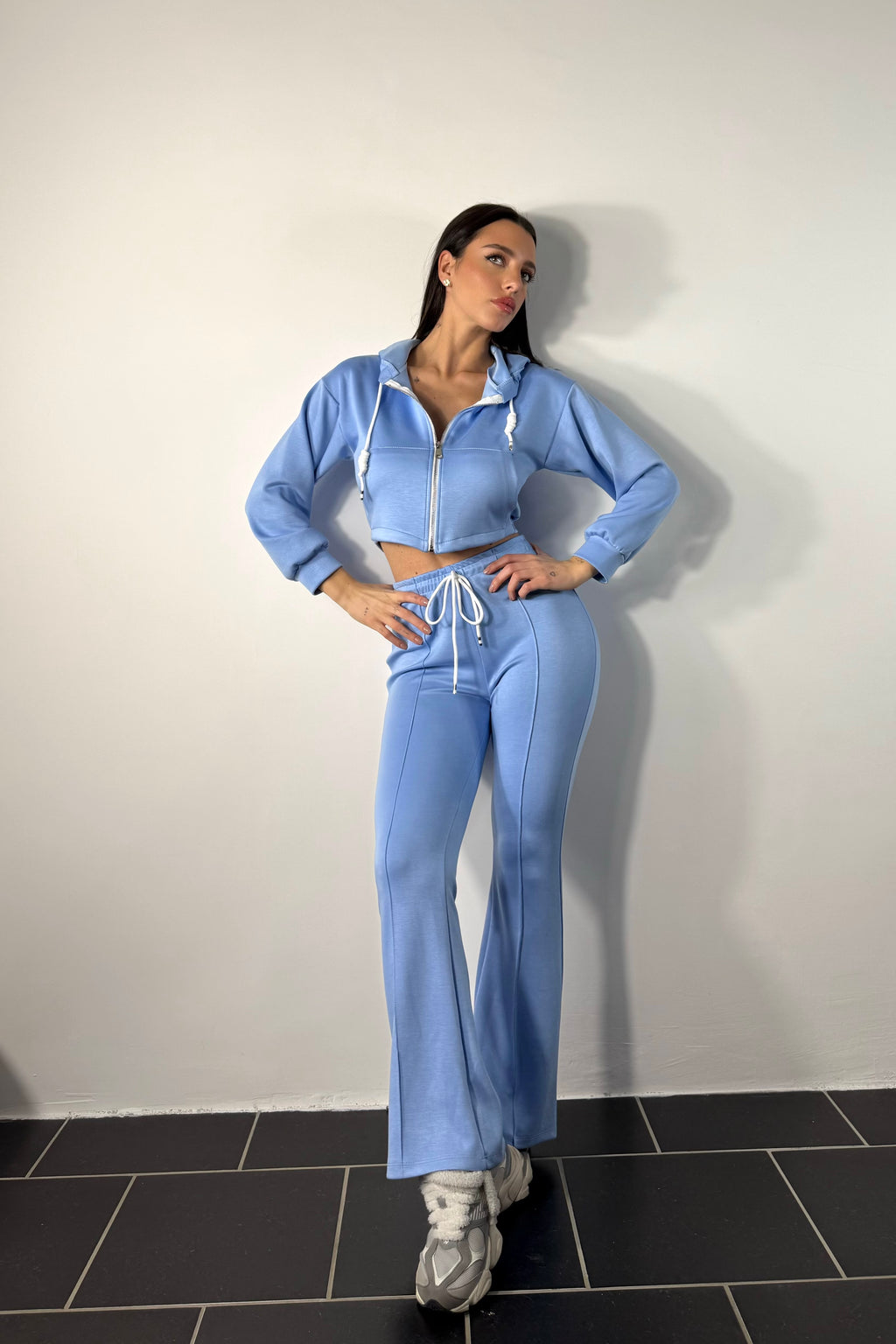 Tuta chic azzurra